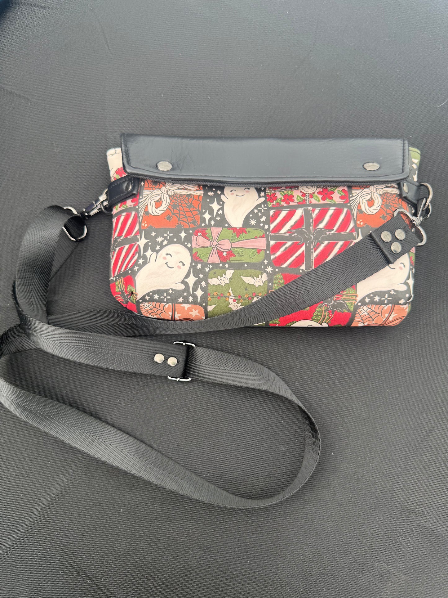 Holiday Spirits Crossbody