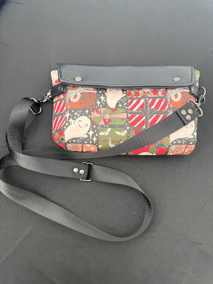 Holiday Spirits Crossbody
