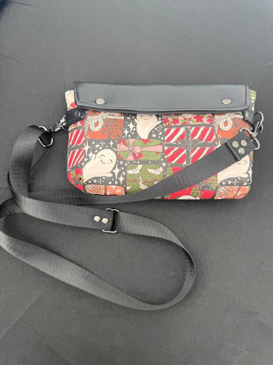 Holiday Spirits Crossbody