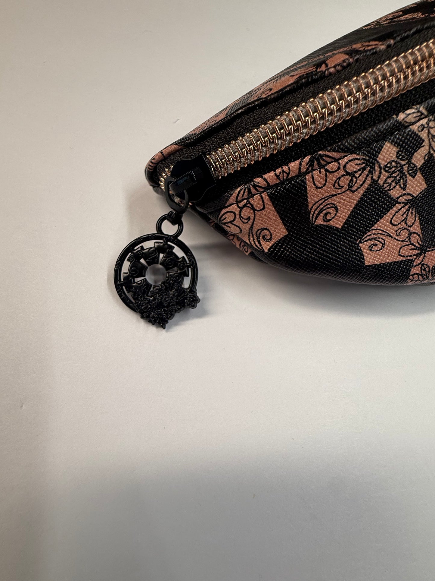 Ellie Sunglasses Case